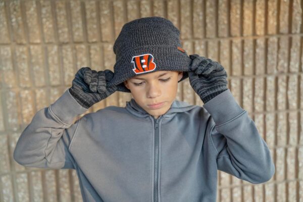 Ultra Game Youth NFL Official Super Soft Team Stripe Winter ...