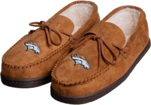 FOCO Men's NFL Football Team Logo Moccasin Slippers